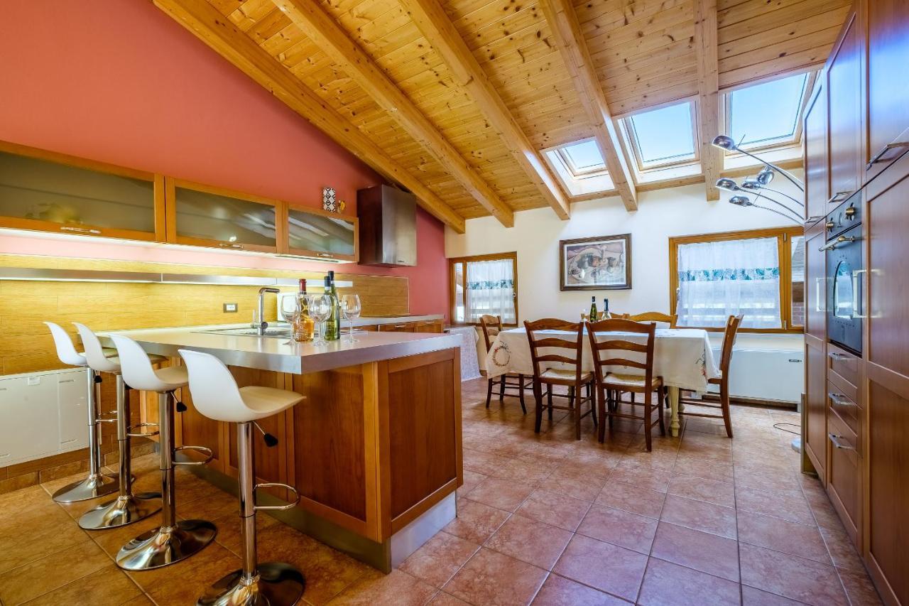 Agriturismo I Merli ซานตัมบรอโจ ดิ วัลโปลีเชลลา ภายนอก รูปภาพ