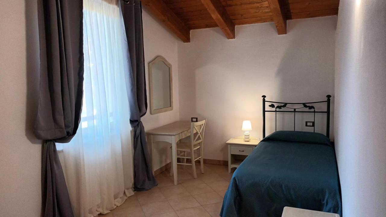 Agriturismo I Merli ซานตัมบรอโจ ดิ วัลโปลีเชลลา ภายนอก รูปภาพ