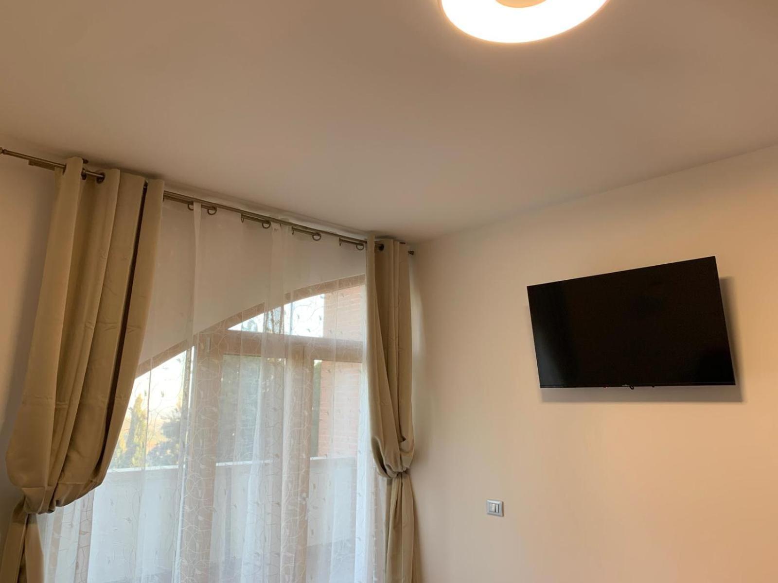 Agriturismo I Merli ซานตัมบรอโจ ดิ วัลโปลีเชลลา ภายนอก รูปภาพ